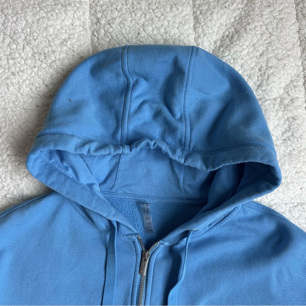 CALVIN KLEIN Performance Light Blue Cropped Hoodie Zip Up - Picture 2 of 12